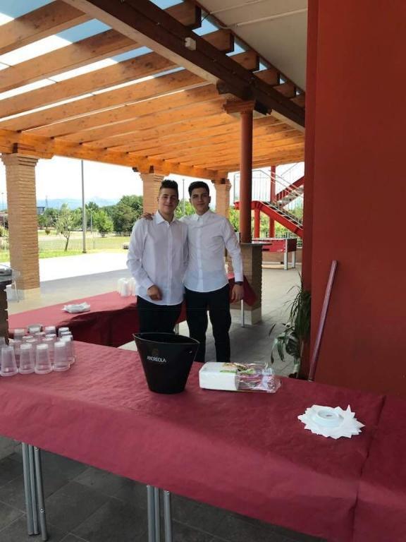 Hotel Ristorante La Terrazza チェプラーノ エクステリア 写真