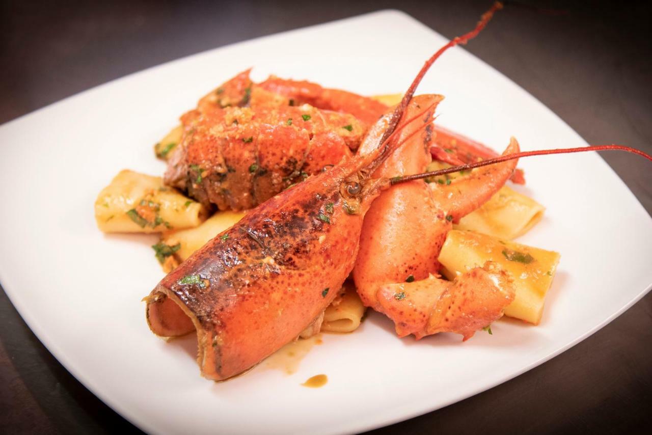 Hotel Ristorante La Terrazza チェプラーノ エクステリア 写真