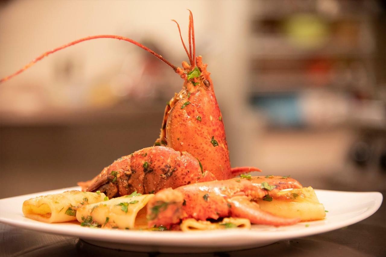 Hotel Ristorante La Terrazza チェプラーノ エクステリア 写真